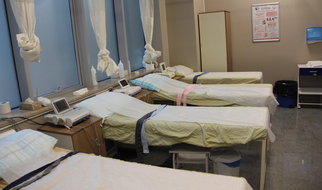 Yeni birimde İl Sağlık Müdürü Dr. Hakkı Öztürk, Başhekim Op.