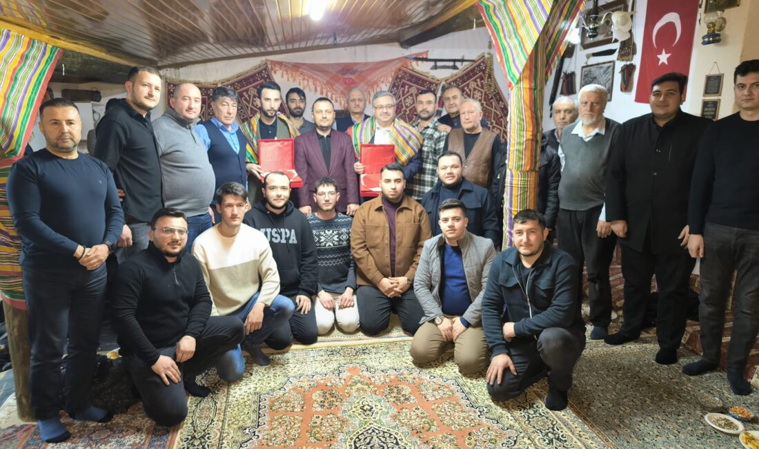 Gerçekleştirilen ziyarette, Karahisar Yörükler Derneği Başkanı Hasan Azak ve yönetim