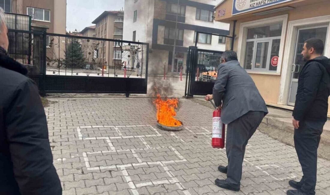 Afyonkarahisar İl Afet ve Acil Durum Müdürlüğü (AFAD) tarafından kentteki