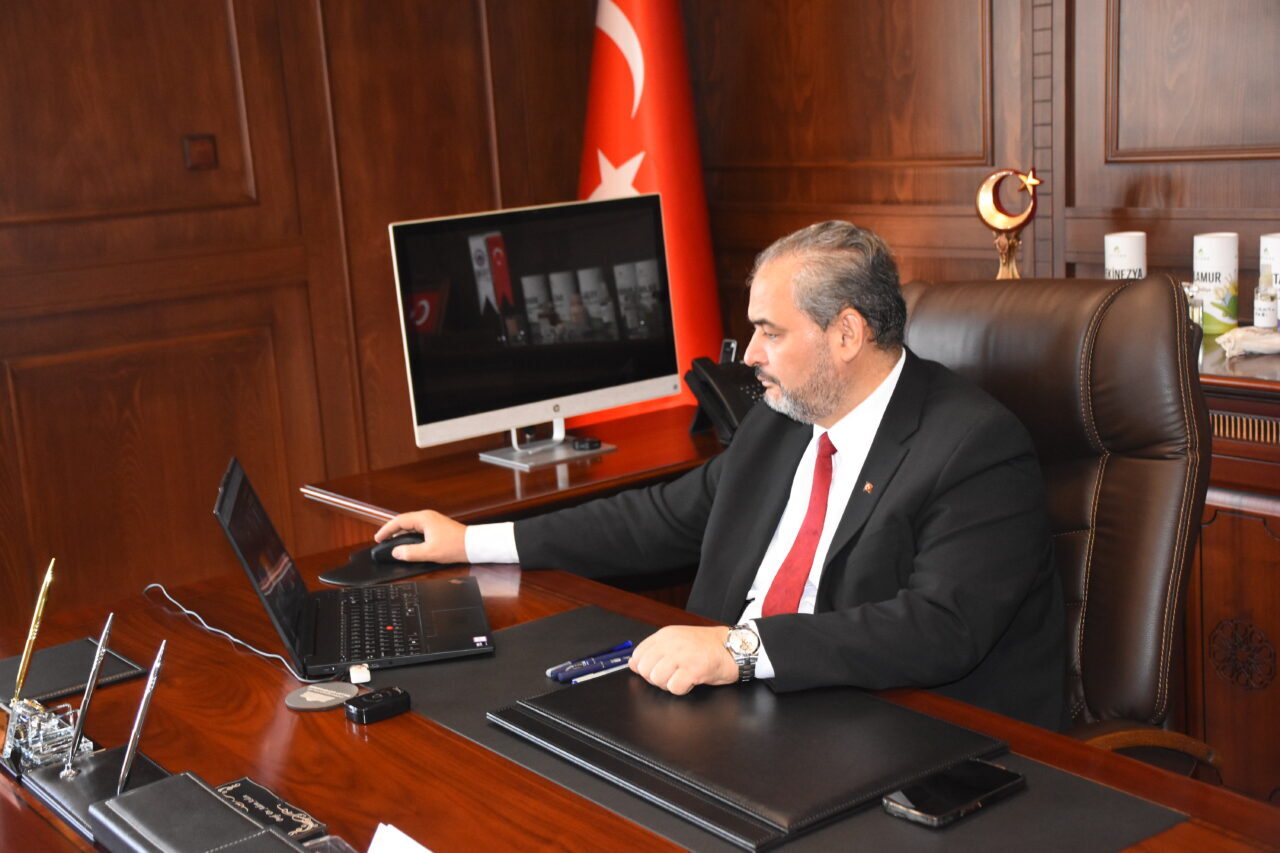 AFYONKARAHİSAR (AA) – Afyonkarahisar Sağlık Bilimleri Üniversitesi (AFSÜ) Rektörü Prof.