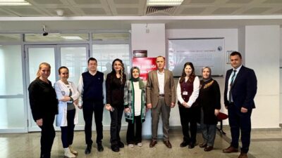 AFYONKARAHİSAR (AA) – Afyonkarahisar Devlet Hastanesi bünyesinde oluşturulan kurum personel