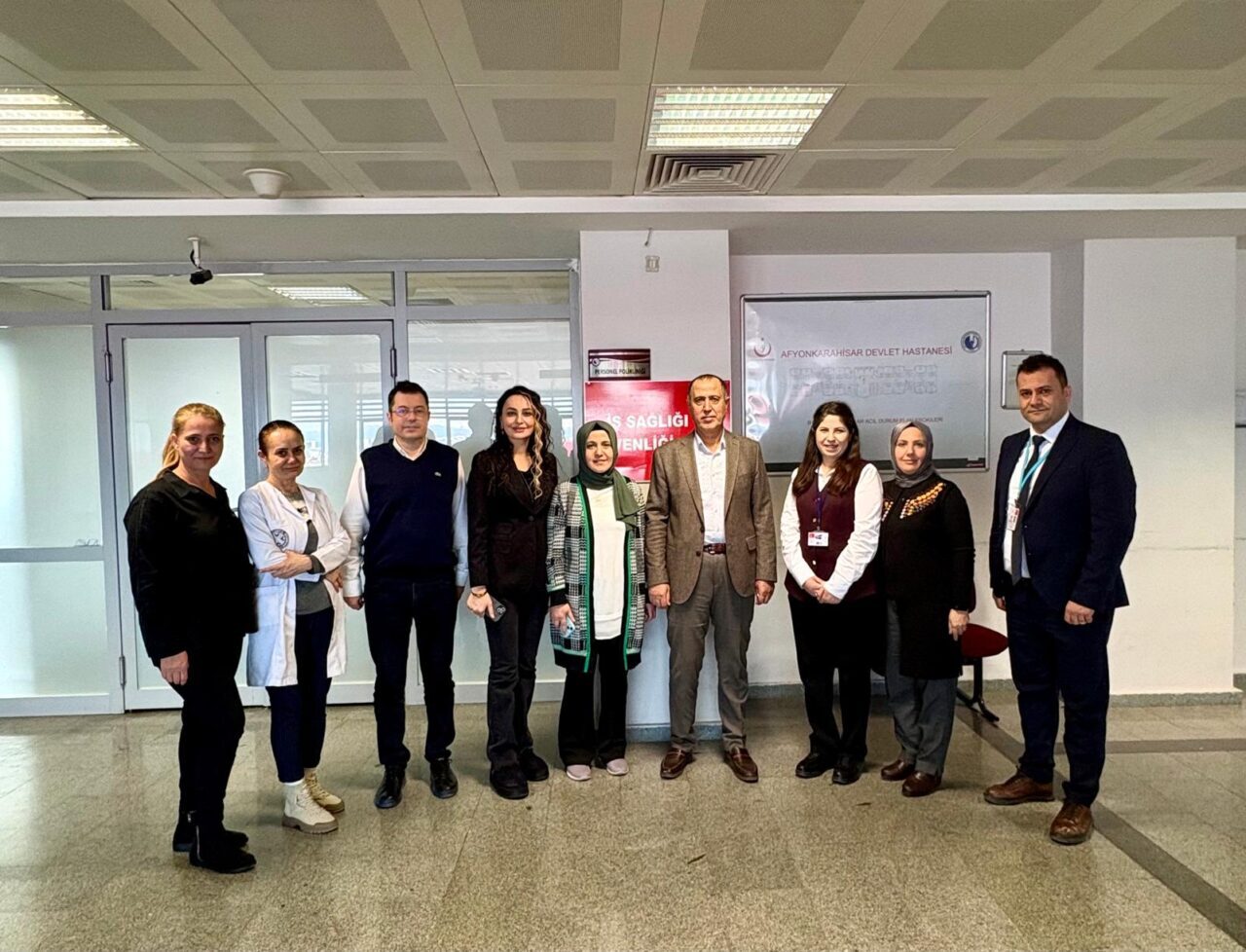 AFYONKARAHİSAR (AA) – Afyonkarahisar Devlet Hastanesi bünyesinde oluşturulan kurum personel