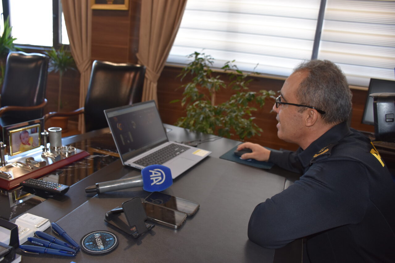 AFYONKARAHİSAR (AA) – Afyonkarahisar Emniyet Müdürü Ahmet Birtan Erol, Anadolu