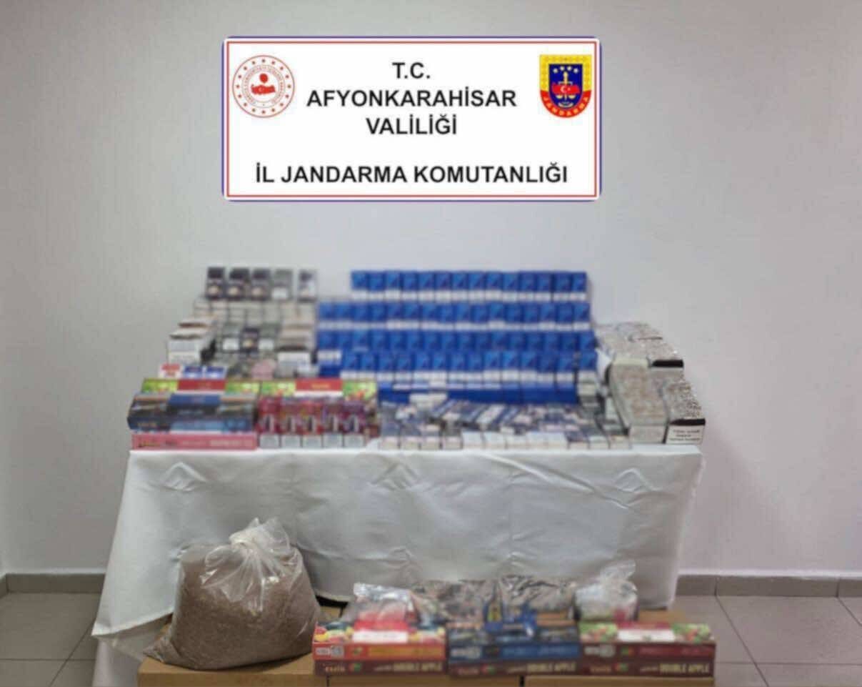 AFYONKARAHİSAR (AA) – Afyonkarahisar'da 17 bin 980 makaron (filtreli sigara