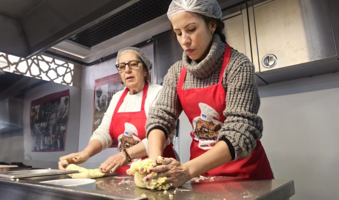 AFYONKARAHİSAR (AA) – Altınokta Körler Derneği Afyonkarahisar Şubesinin kadın meclisi