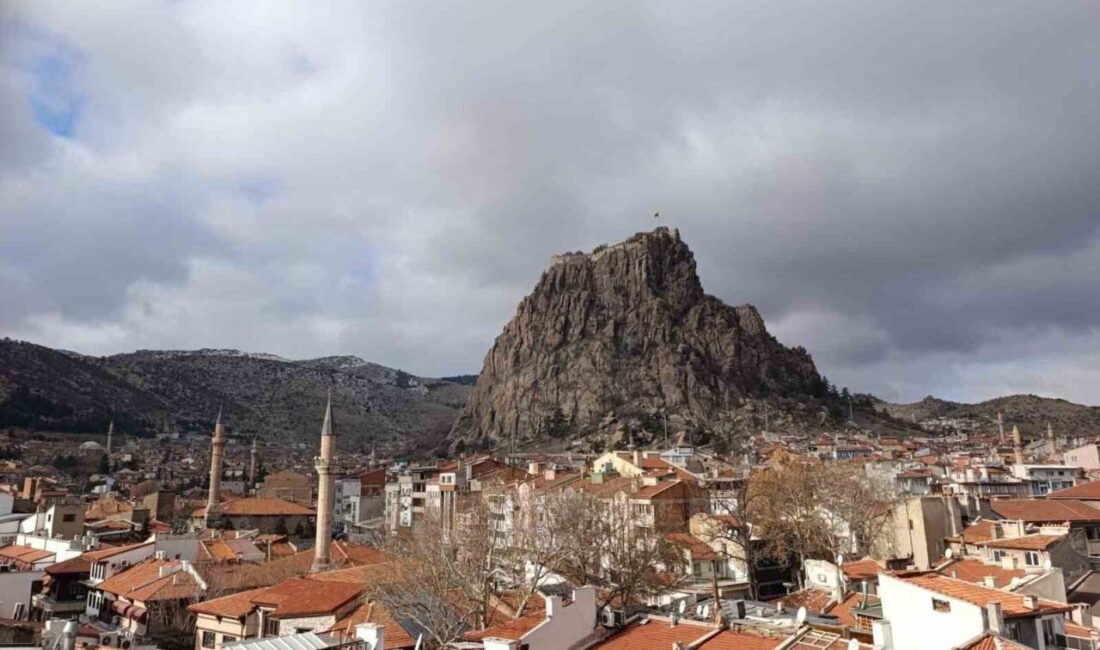 Afyonkarahisar yeni haftaya parçalı bulutlu bir hava ile başlarken, yapılan