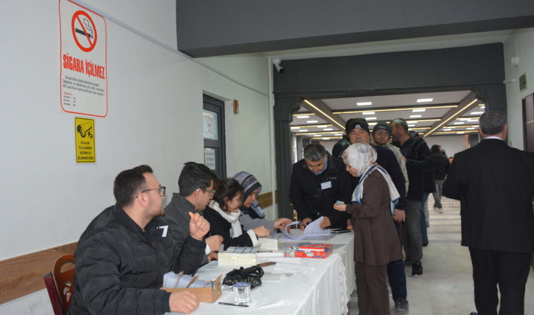 AFYONKARAHİSAR (AA) – Afyonkarahisar'ın İscehisar ve Bayat ilçelerinde esnaf odası