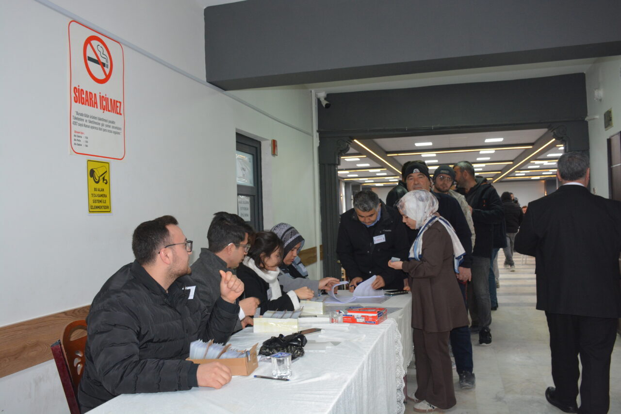 AFYONKARAHİSAR (AA) – Afyonkarahisar'ın İscehisar ve Bayat ilçelerinde esnaf odası