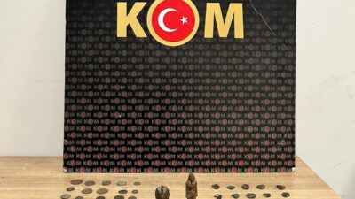 AFYONAKARAHİSAR (AA) – Afyonkarahisar'ın Bolvadin ilçesinde tarihi eser niteliğinde 55