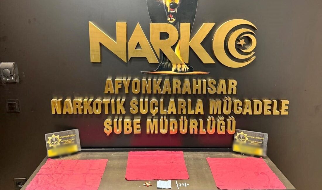 AFYONKARAHİSAR (AA) – Afyonkarahisar'da düzenlenen uyuşturucu operasyonunda gözaltına alınan 11