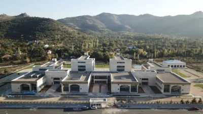 Afyonkarahisar İl Emniyet Müdürlüğü ekipleri, uyuşturucu ile mücadele ve aranan