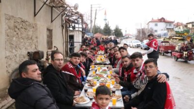 AFYONKARAHİSAR (AA) – Afyonkarahisar'ın Sandıklı ilçesi Akharım beldesinde askere gidecekler,