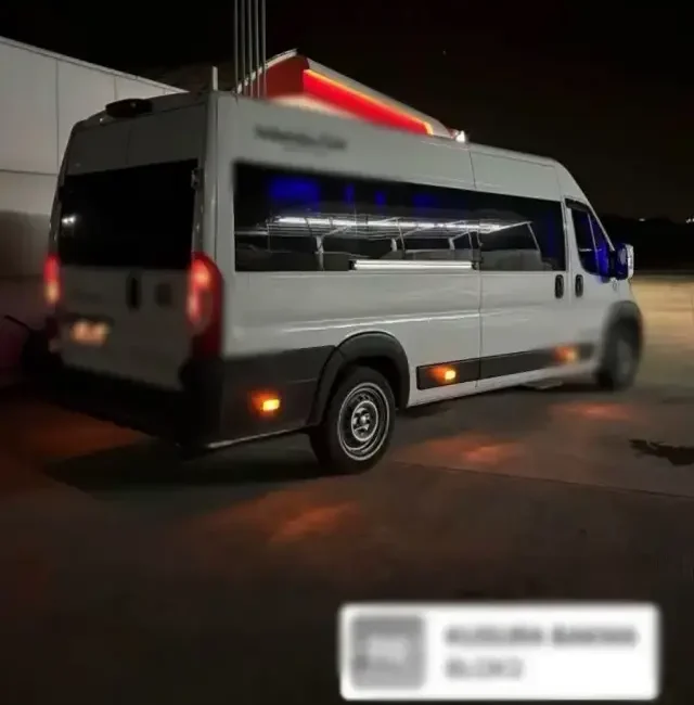 Olay, dün öğle saatlerinde Hacivat Mahallesi’nde meydana geldi. İddiaya göre,