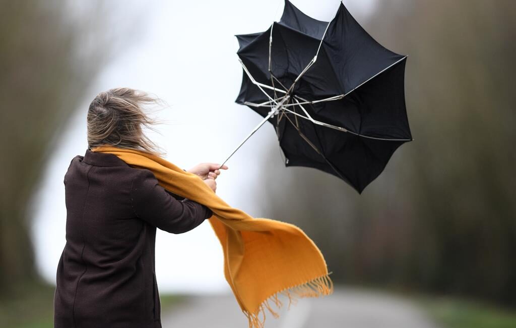 Afyonkarahisar Valiliği, il genelinde beklenen kuvvetli rüzgar ve fırtınaya karşı