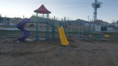 Afyonkarahisar’ın Emirdağ ilçesine bağlı Yüreğil köyünde eğitim gören çocukların okullarına