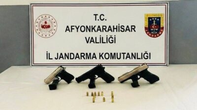 Afyonkarahisar’da jandarma tarafından yapılan operasyonlarda düğünlerde havaya ateş açan 3