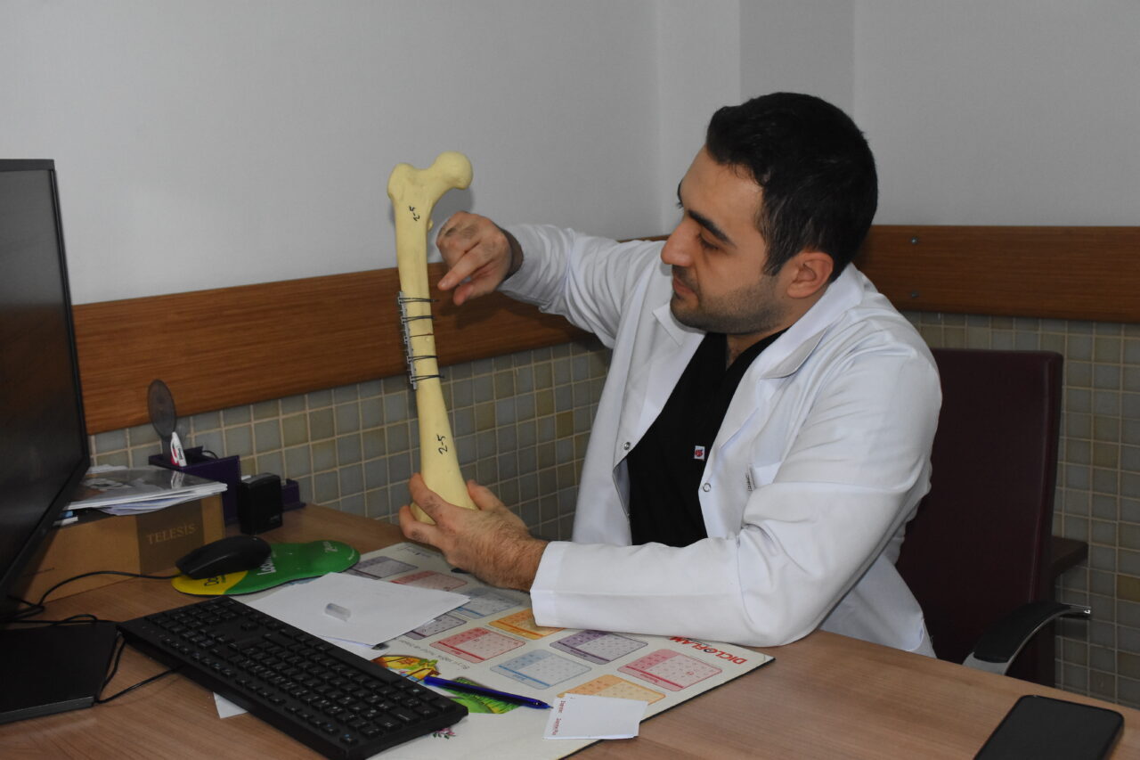 - AFSÜ Tıp Fakültesi Ortopedi ve Travmatoloji Ana Bilim Dalı'nda