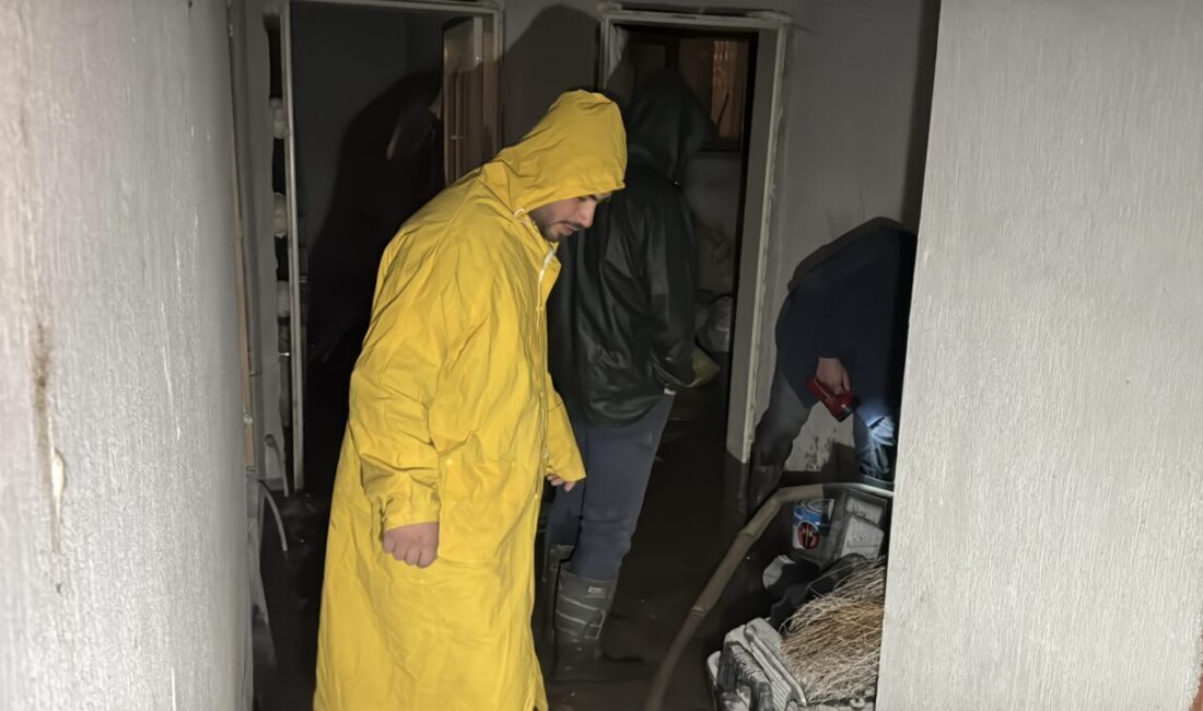 SAĞANAK NEDENİYLE BAZI BİNALARDA SU BASKINLARI YAŞANMASI EKLENDİ