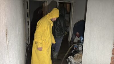 SAĞANAK NEDENİYLE BAZI BİNALARDA SU BASKINLARI YAŞANMASI EKLENDİ