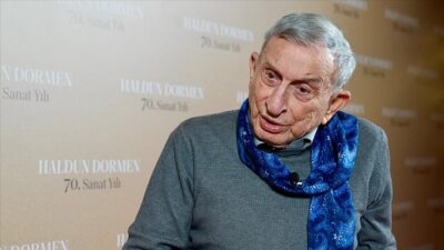 Türk tiyatrosunun duayen isimlerinden Haldun Dormen, 97 yaşında hayatını kaybetti.