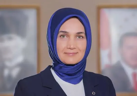 Afyonkarahisar Valisi Doç. Dr. Kübra Güran Yiğitbaşı, 10 Ocak İdareciler