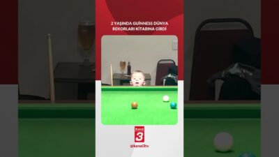 Bilardo masasındaki sıra dışı yeteneğiyle dikkat çeken 2 yaşındaki Jude
