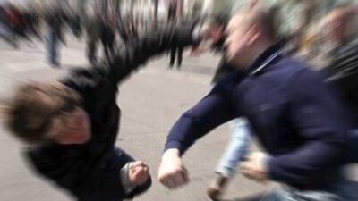 Adana’nın Seyhan ilçesinde bir dolmuş durağında meydana gelen kan dondurucu