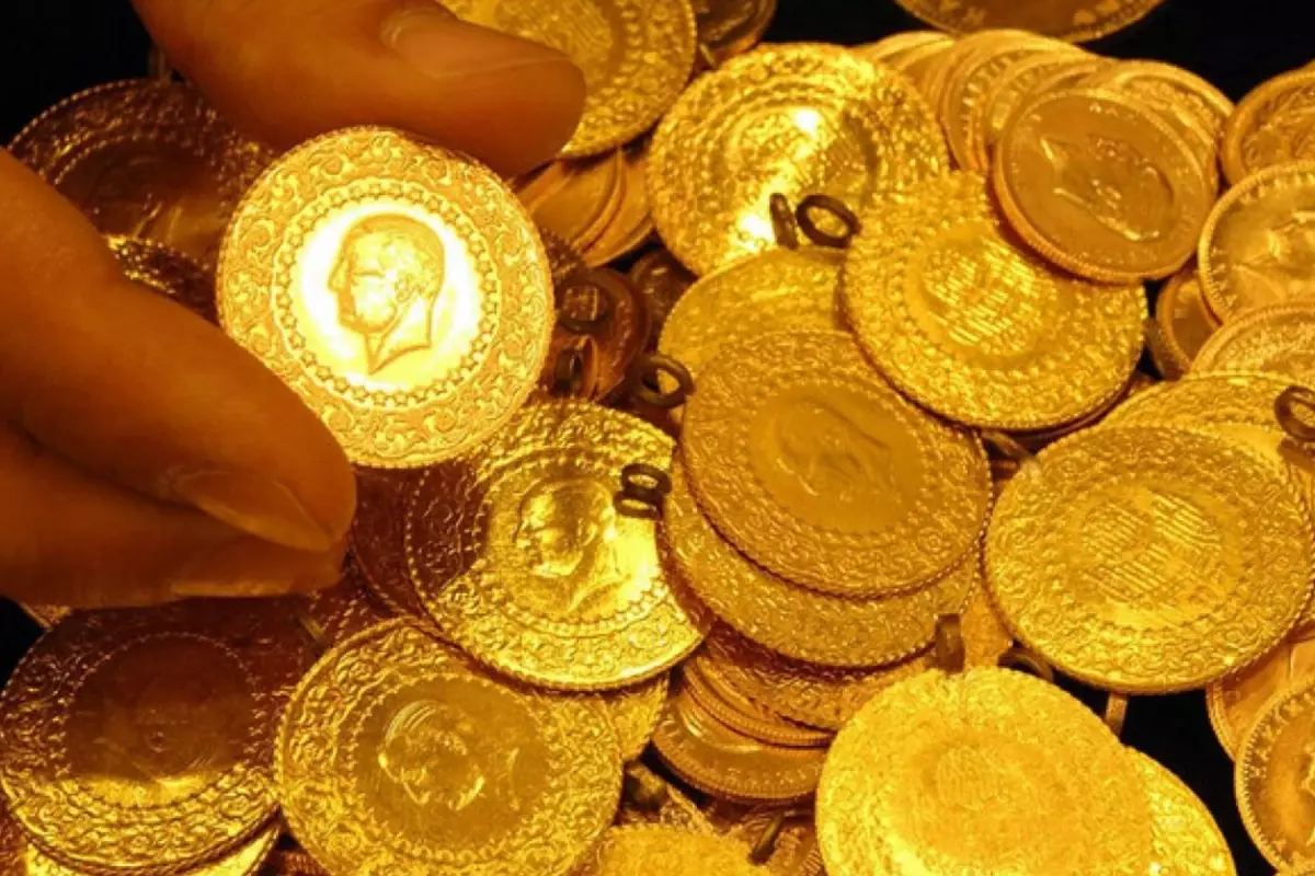 Küresel piyasalardaki belirsizlik ve ticaret savaşları endişesiyle yükselişe geçen ons