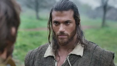 Can Yaman, İstanbul’da gece mekanlarına yapılan uyuşturucu operasyonu sırasında gözaltına