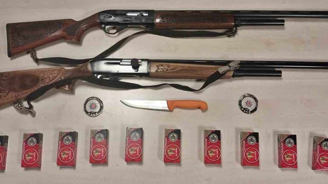 Afyonkarahisar’da polis tarafından son bir hafta içerisinde gerçekleştirilen denetimlerde bıçak