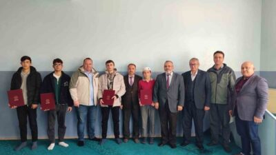 Afyonkarahisar’ın Şuhut ilçesindeki Bölge Yatılı Erkek Hafızlık Kur’an Kursunda hafızlık