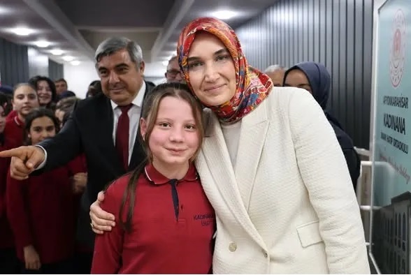 Afyonkarahisar Valisi Doç. Dr. Kübra Güran Yiğitbaşı, Kadınana İmam Hatip