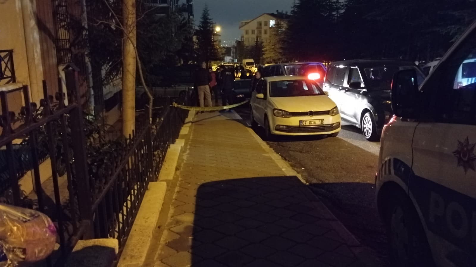 Ankara'da bir şahıs, annesini, kızını ve boşanma aşamasında olduğu eşini