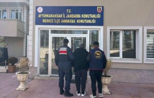 Afyonkarahisar'da farklı suçlardan 46 yıl 6 ay hapis cezasıyla aranan