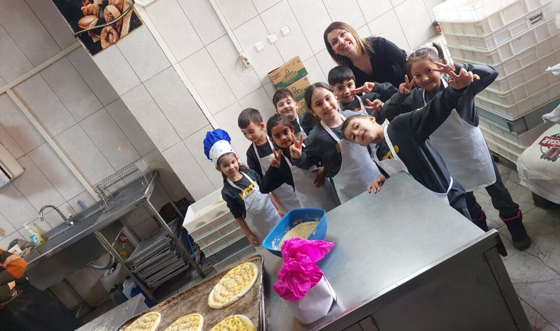 Kocatepe İlkokulu 1/B sınıfı öğrencileri, Ramazan ayı kapsamında düzenlenen etkinlikte