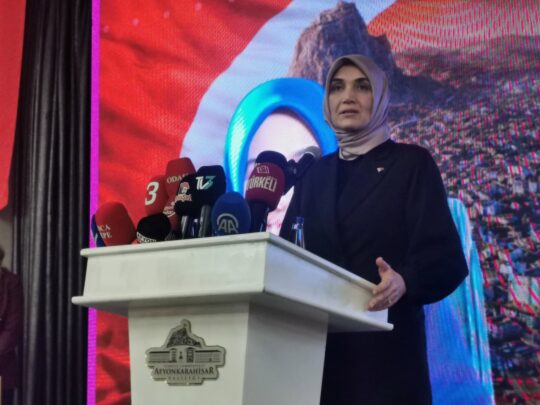 Afyonkarahisar Valiliği görevinden İçişleri Bakan Yardımcılığına atanan Doç. Dr. Kübra