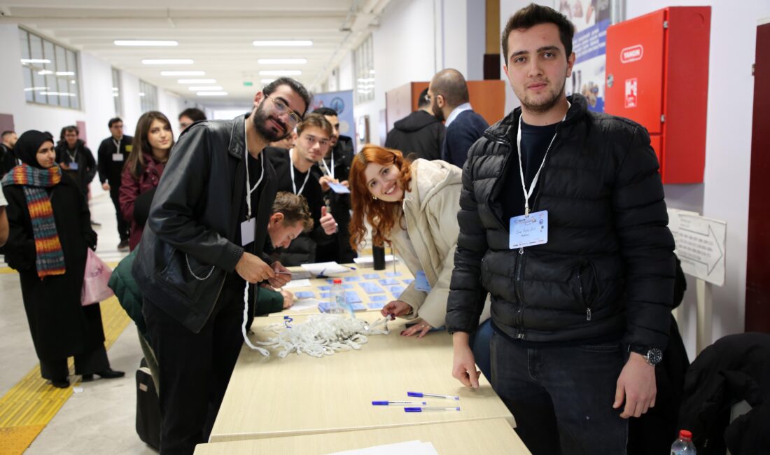 Afyon Kocatepe Üniversitesi (AKÜ) ev sahipliğinde; Bilgisayar Mühendisliği Kulübü, Yazılım