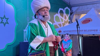 Afyonkarahisar Belediyesi tarafından Zafer Meydanı’nda kurulan ramazan şenlikleri başladı. Meydana