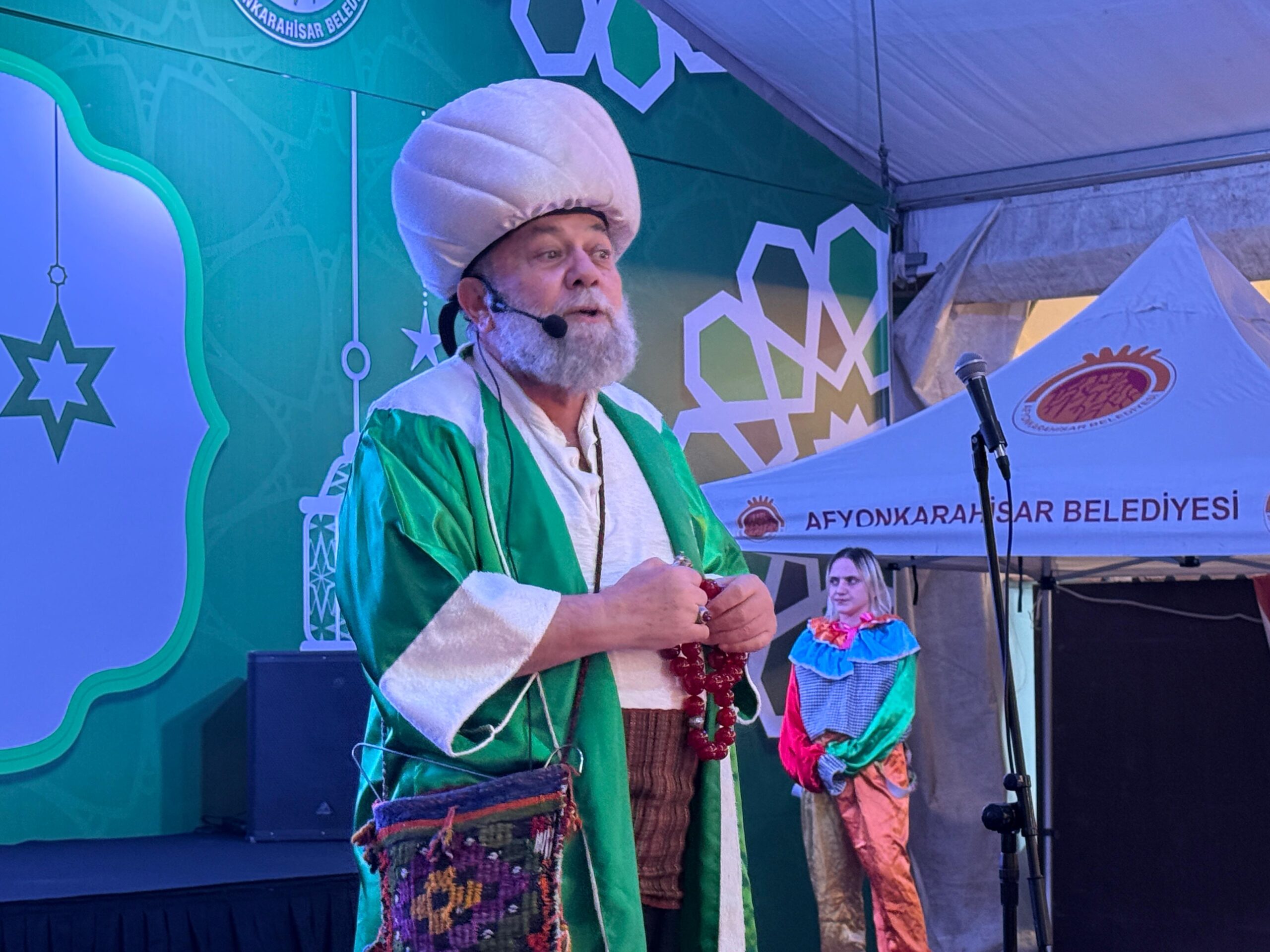 Afyonkarahisar Belediyesi tarafından Zafer Meydanı’nda kurulan ramazan şenlikleri başladı. Meydana