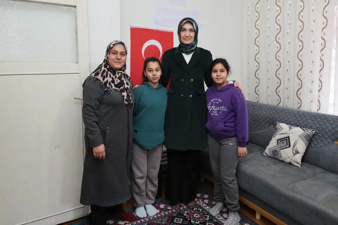 6 Şubat depremlerinin ardından Hatay’dan Afyonkarahisar’a taşınan Yapıcı ailesi, depremin