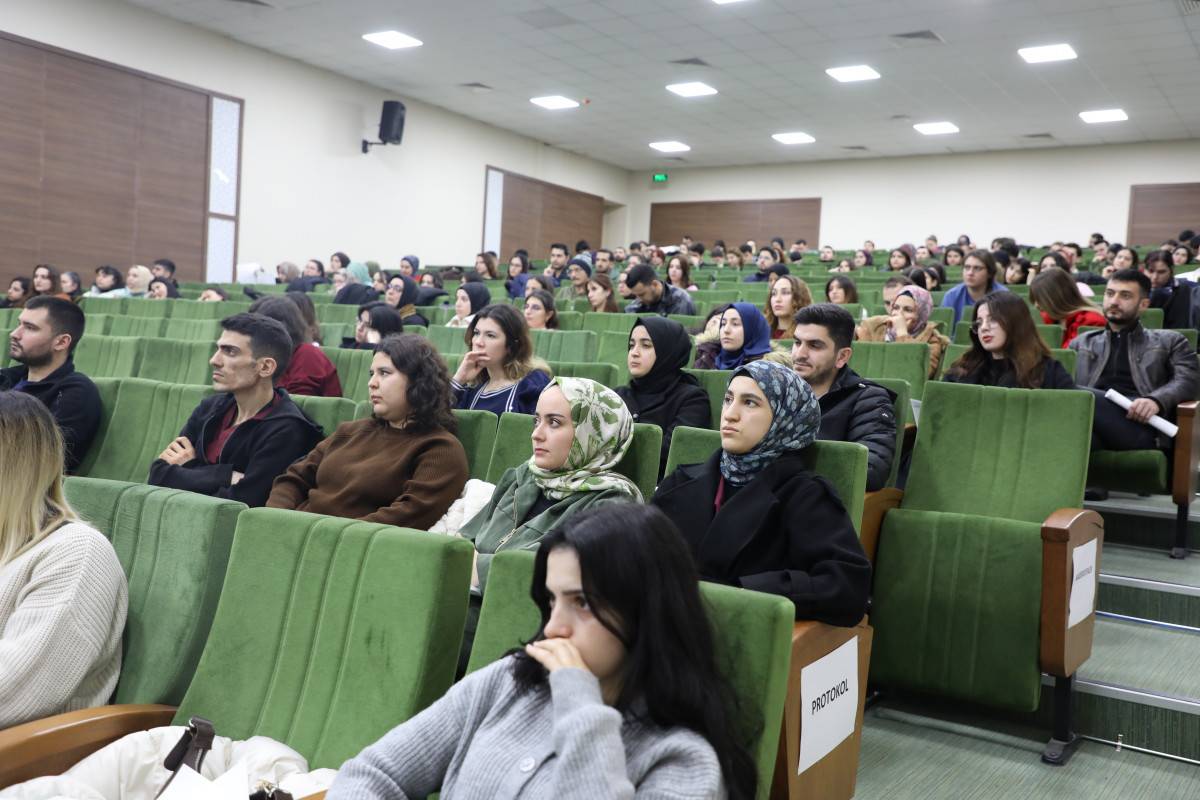 Afyonkarahisar Sağlık Bilimleri Üniversitesi (AFSÜ) Hastanesi’nde göreve yeni başlayan personelimize