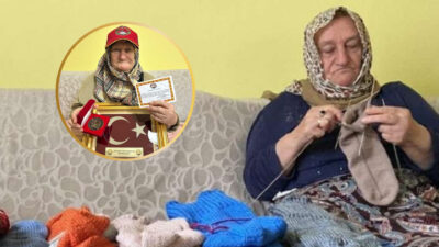 Afyonkarahisar'da ilerlemiş yaşına rağmen yıllardır el emeğiyle ördüğü çorapları sınır