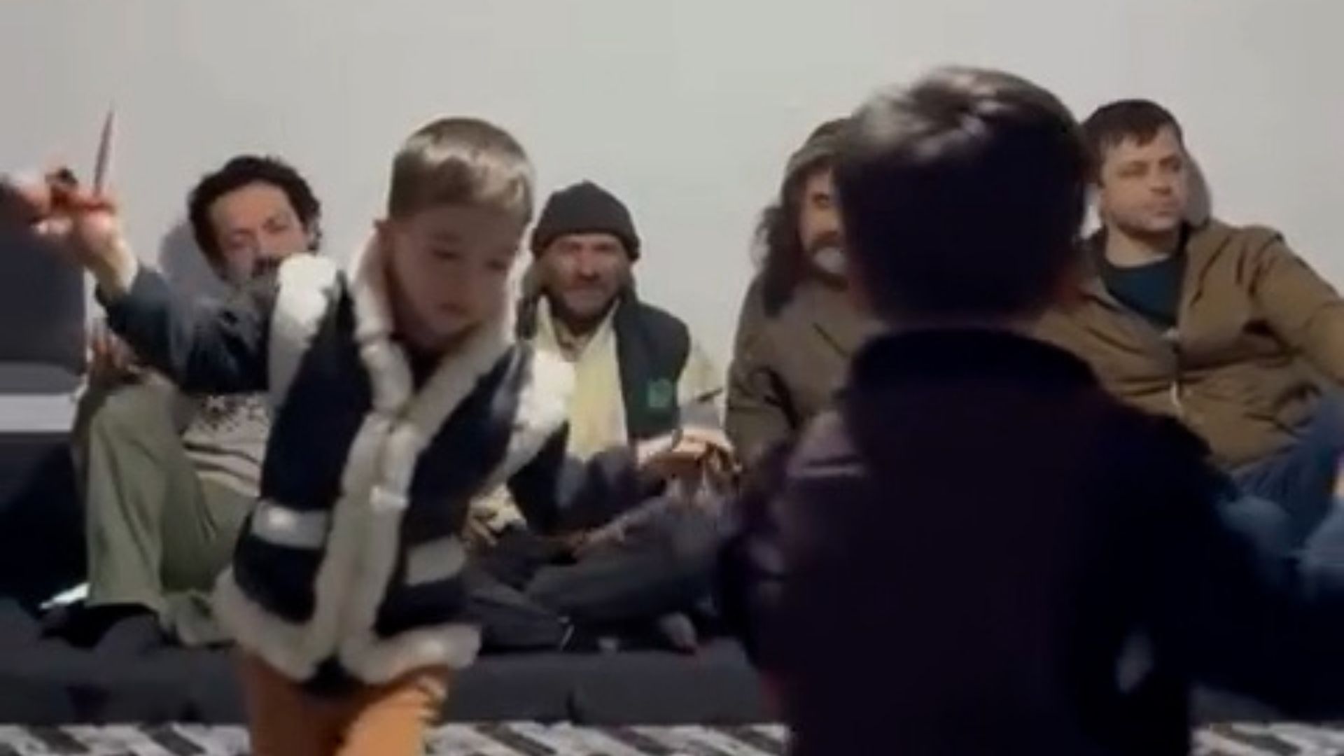 Pala Dayı ve kardeşlerinin yeğenleri, Afyonkarahisar’a özgü kırık havayı ustalıkla