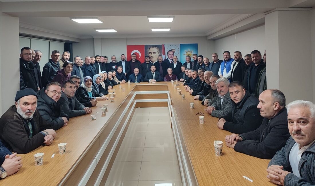 AK Parti Afyonkarahisar Merkez İlçe Başkanlığı’nda görev değişimi yaşandı. Genel