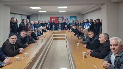 AK Parti Afyonkarahisar Merkez İlçe Başkanlığı’nda görev değişimi yaşandı. Genel