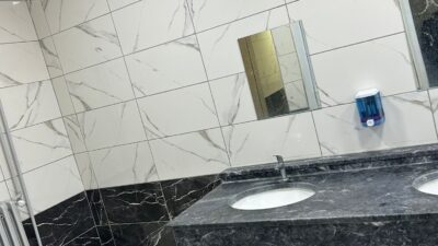 Isparta Işıkkent Mahallesi'nde bulunan Şehit Göksel Koç Ortaokulu'nda, hem kız