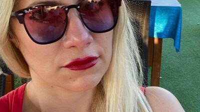 Gaziantep’te 2 Eylül 2020 tarihinde bir apartmanın 3. katındaki balkonundan