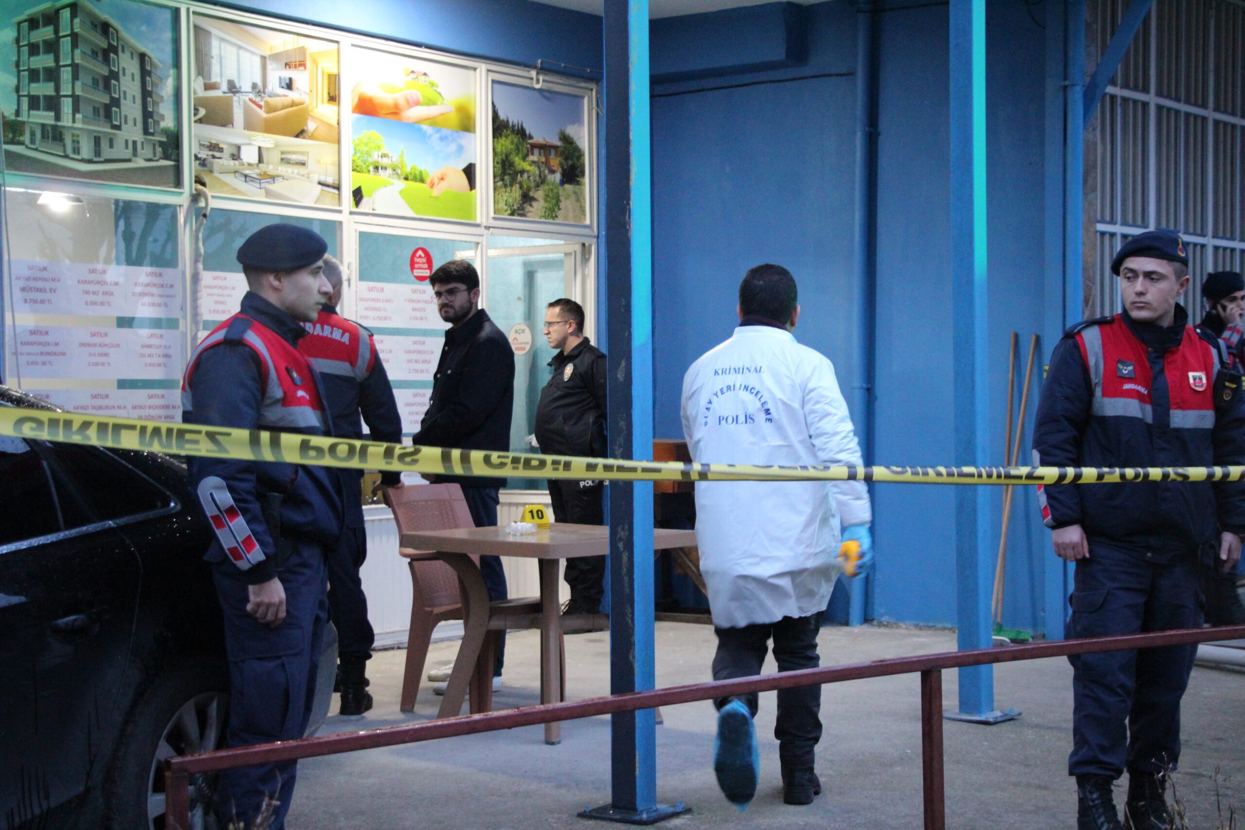Sakarya'nın Karapürçek ilçesinde emekli bir polis memuru, henüz bilinmeyen bir