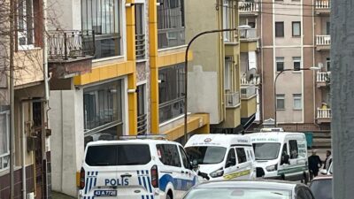 Kütahya'nın Tavşanlı ilçesinde yaşayan Mehmet G., evinin banyosunda hareketsiz halde