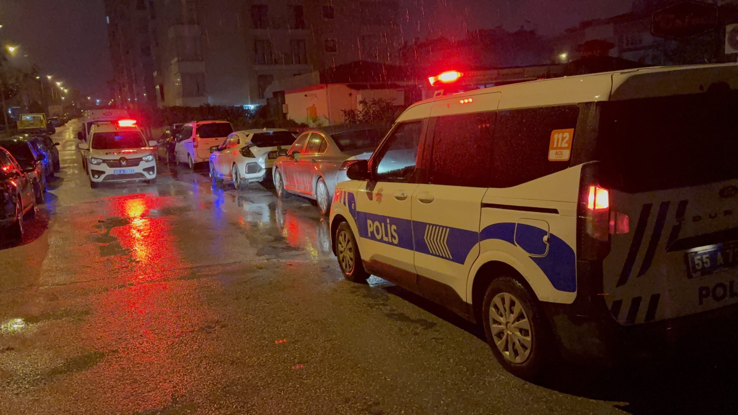 Samsun'un Atakum ilçesinde gece geç saatlerde yüksek sesle telefonla konuşma